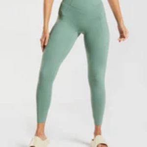 Gymshark Whitney Everyday Pocket Leggings - Leaf Green